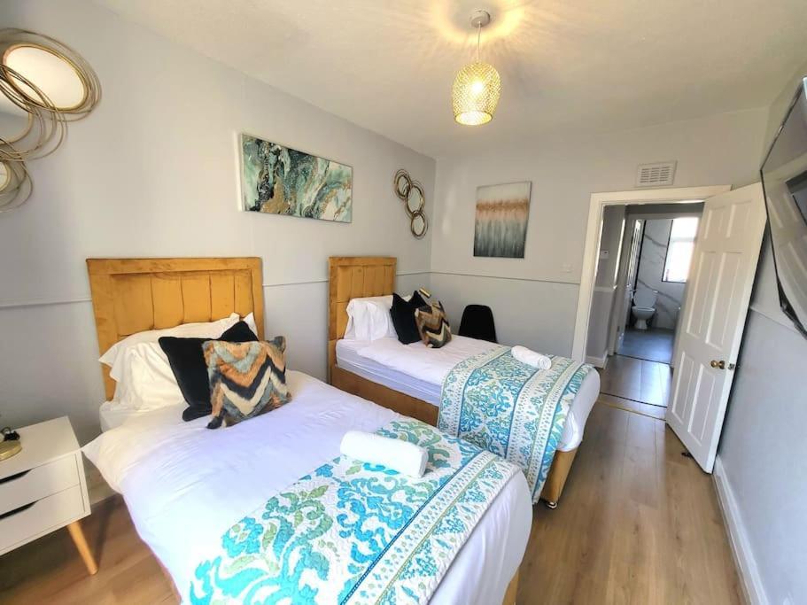 4 Bedrooms Apartment By Sensational Stay Short Lets & Serviced Accommodation Edinburg Exteriör bild